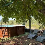 Picon Con Jardin Y Piscina Privada
