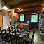 Picon Con Jardin Y Piscina Privada בקתה *