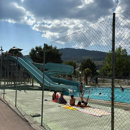 Picon Con Jardin Y Piscina Privada Ocero
