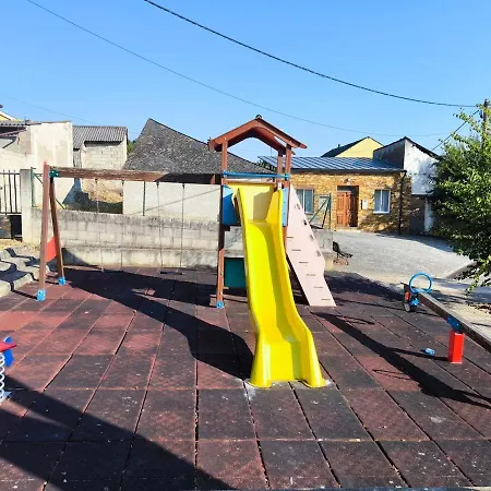 Picon Con Jardin Y Piscina Privada